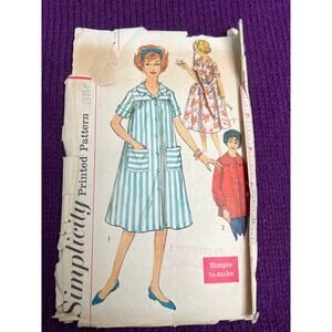 Simplicity 2705 Pattern house coat robe 1970s size 12